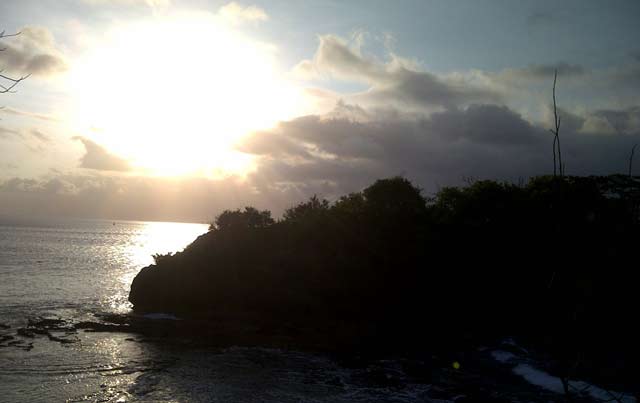 sunset-karang-copong