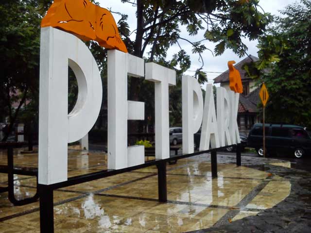 pet-park