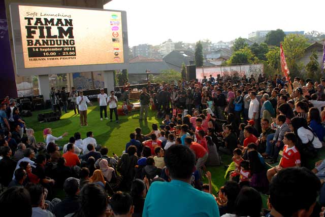 taman-film-bandung