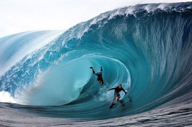 surfing pantai plengkung