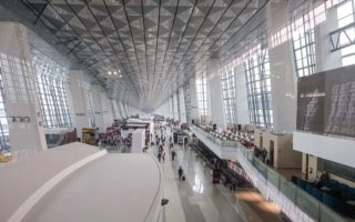 bandara unik di indonesia
