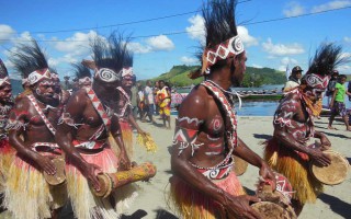 Festival-Danau-Sentani