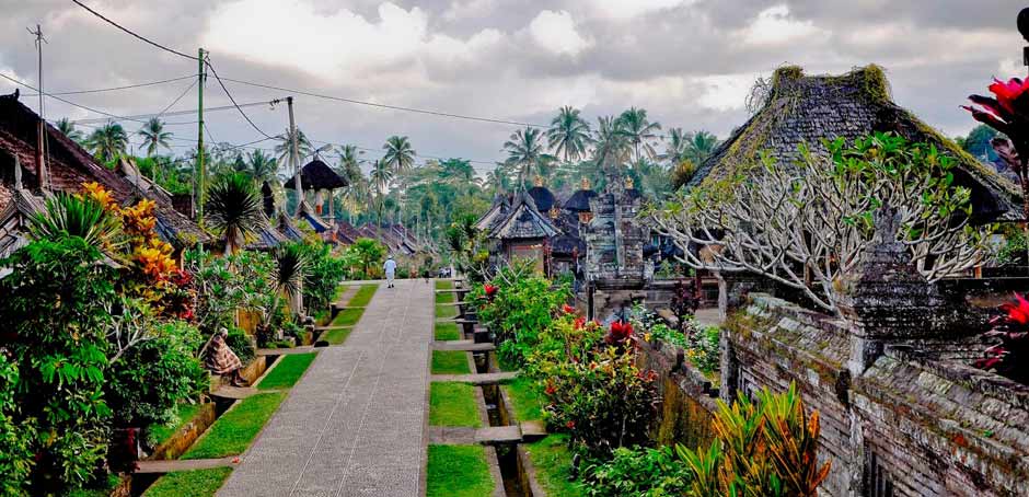 9 Desa Wisata Yang Membuat Kamu Seperti di Negeri Dongeng