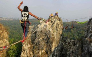 gunung hawu