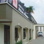 hotel-murah-di-semarang-royal-phoenix