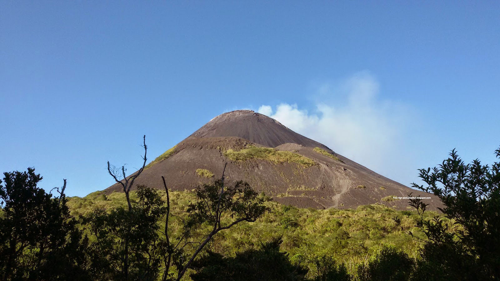 Belajar dari Petaka Pendaki Wanita di  Gunung  Soputan