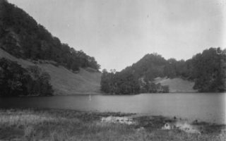 Kumpulan Foto Ini Menunjukkan Perubahan Ranu Kumbolo dari Masa ke Masa
