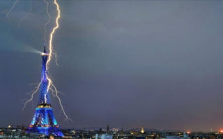 petir paling mengaggumkan