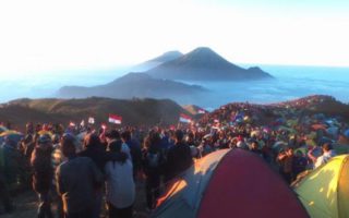 17 agustus di gunung