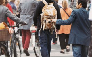 10 Trik Agar Tidak Kecopetan Saat Traveling tips agar tidak kecopetan