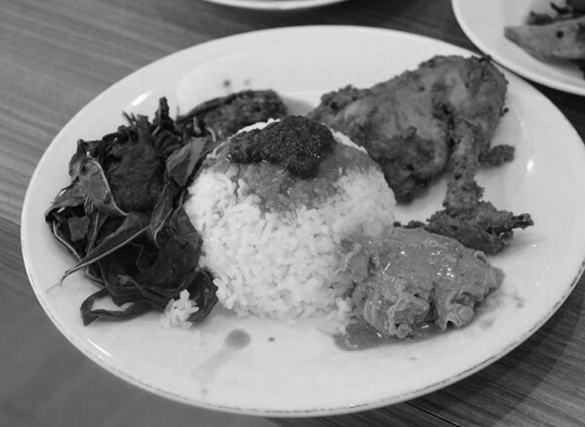 8. Orang Indonesia selalu makan dengan nasi. Olahan nasi apakah ini?