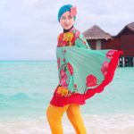 rekomendasi fashion yang cocok untuk ke pantai