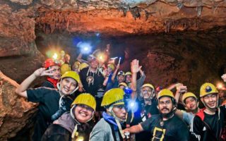 tips aman caving