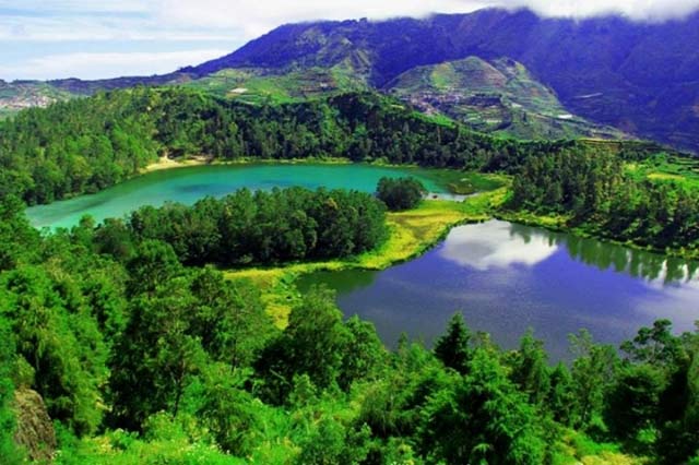12 Danau Indah yang Ada di Gunung Indonesia