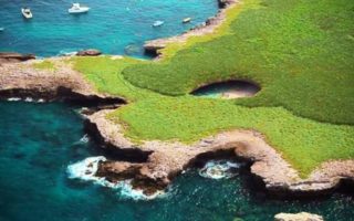 pantai playa del amor