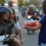 vihara bagikan takjil gratis