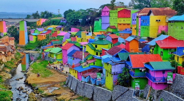 Unik Inilah 10 Kampung Warna warni di Indonesia yang 