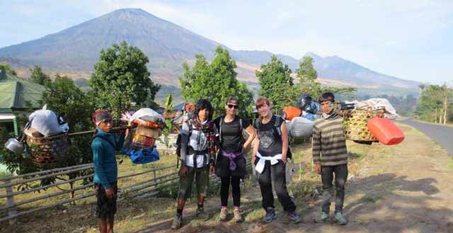 porter gunung prau