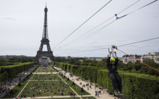 menara eiffel