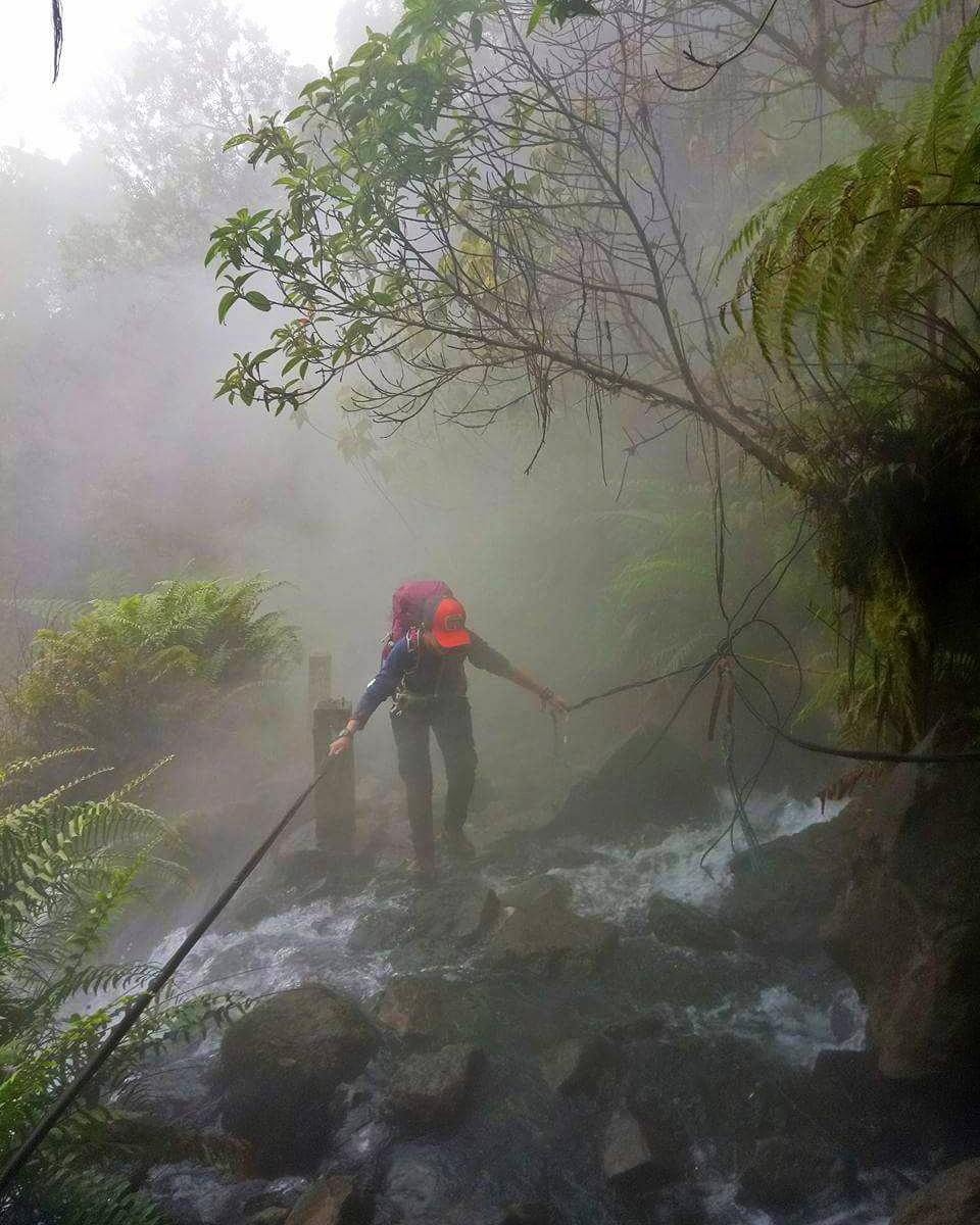 gunung di indonesia