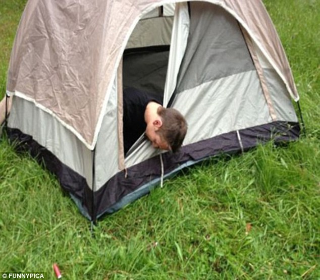 jangan mabuk saat camping di gunung