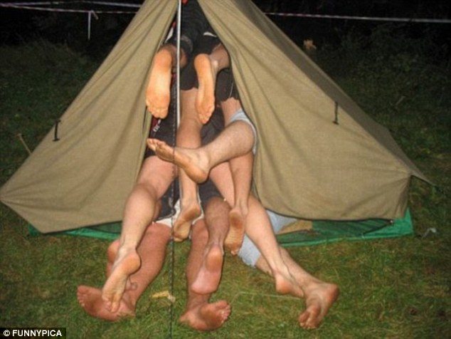 alasan jangan mabuk saat camping di gunung