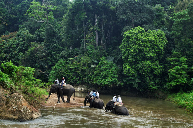 wisata unggulan lampung