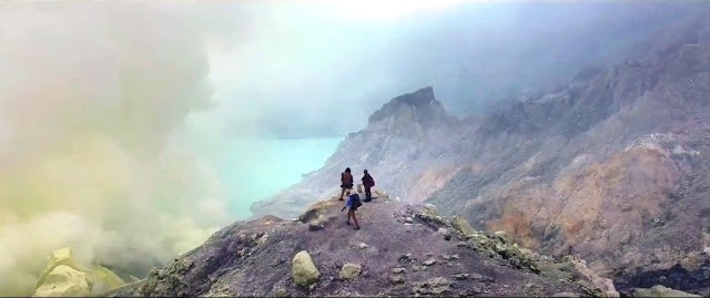 Kalau yang ini bisa nebak ada di film apa? Berlokasi di Kawah Ijen, Banyuwangi