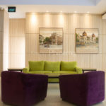 Ruang lobi hotel Chanti