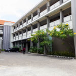 Area parkir kendaraan