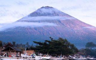 gunung agung