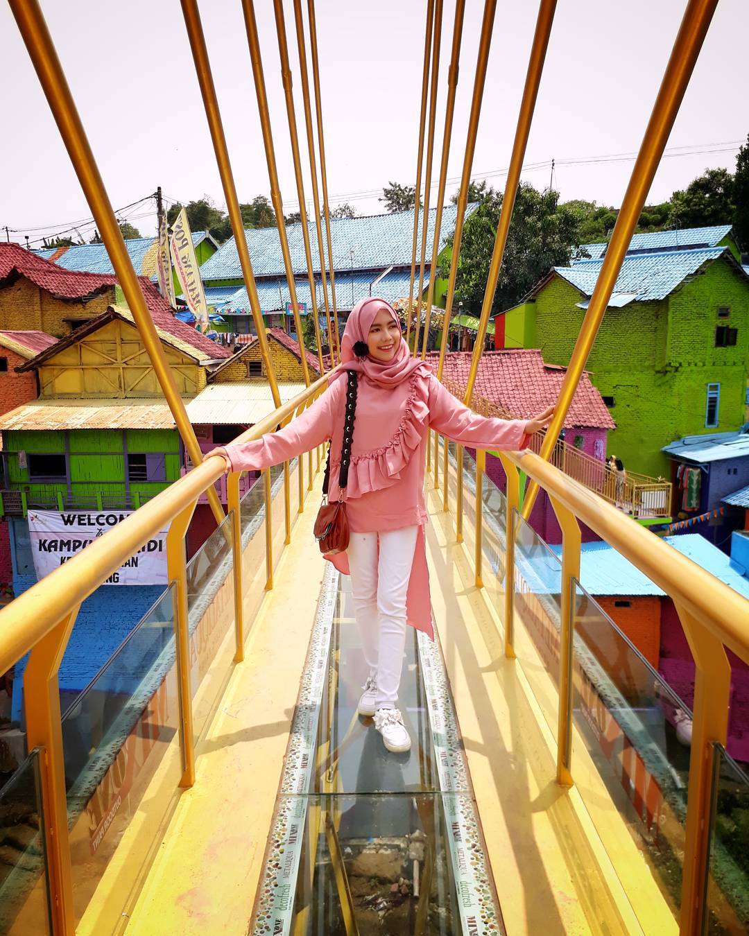 jembatan kaca malang