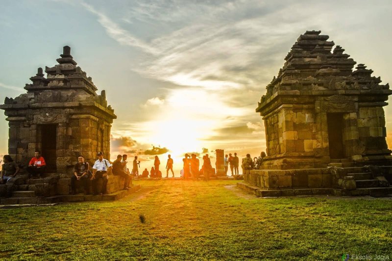 candi ijo