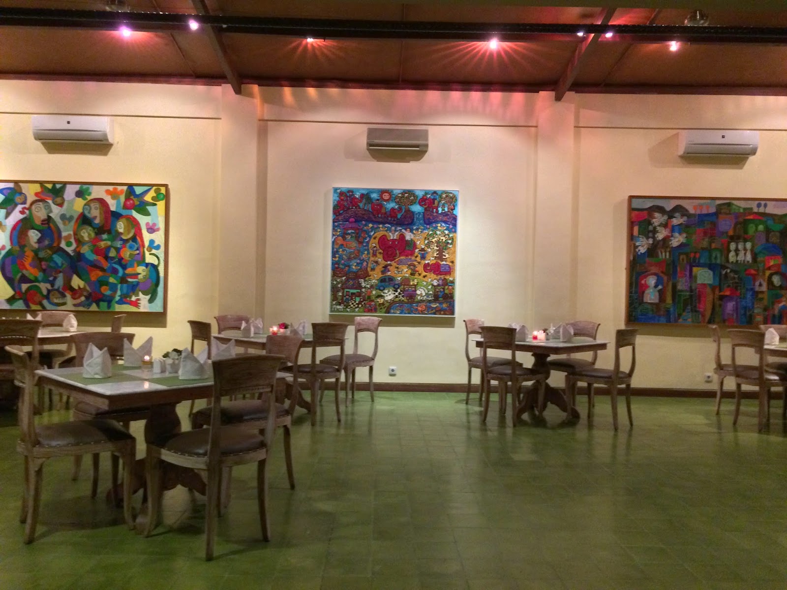 sasanti restaurant & gallery
