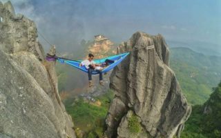 Wisata Anti Mainstream di Gunung Hawu