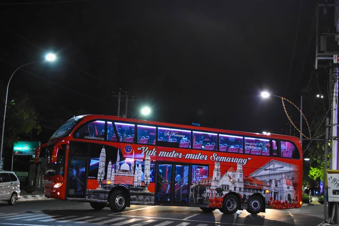 bus wisata semarang