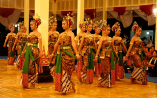 Fakta Menarik Budaya dan Adat Solo yang Mungkin Belum Kamu Tahu kebudayaan solo