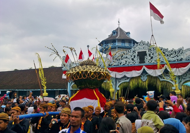 Mengenal Tradisi  Sekaten di Keraton Solo dan Yogyakarta