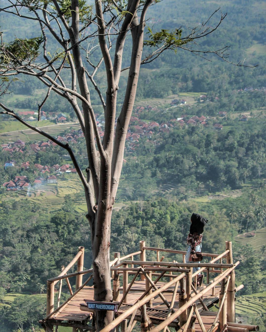 Bukit Panembongan, Tempat Terbaik Berburu Foto Instagramable di
