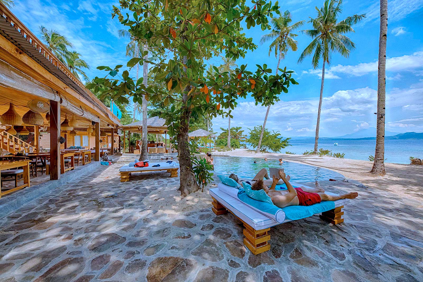 10 Hotel Dekat Pantai di Manado, Cocok Untuk Relaksasi