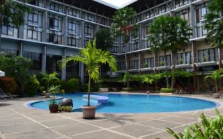 ratu hotel serang