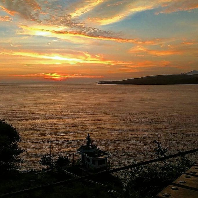 Pantai Grand Watu Dodol Banyuwangi