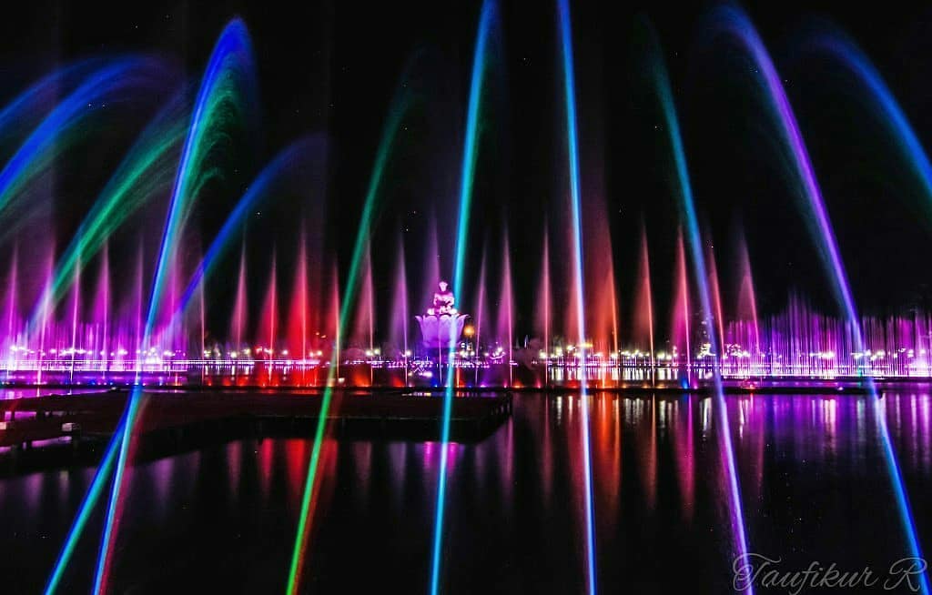 air mancur sri baduga, tempat wisata di purwakarta yang lagi hits