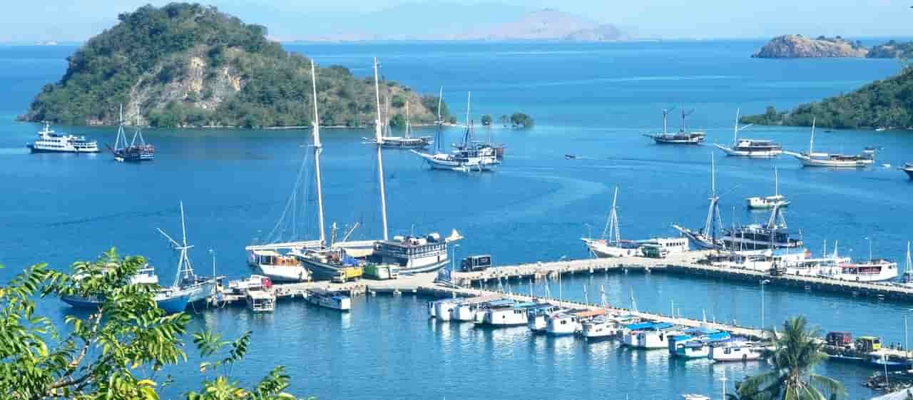 labuan bajo ntt - Phinemo.com