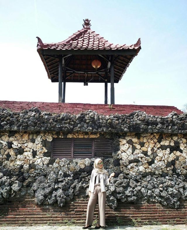 Taman Sari Gua Sunyaragi cirebon