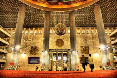 wisata halal jakarta