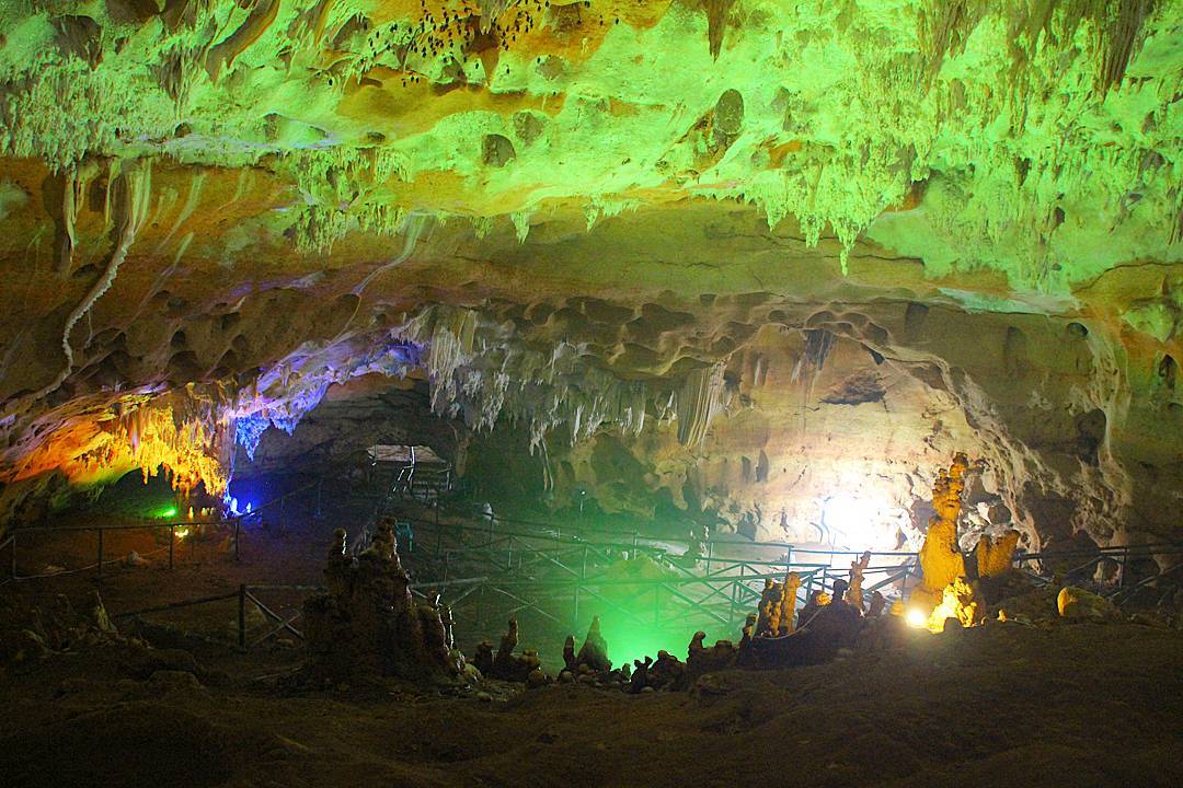 gua putri asih