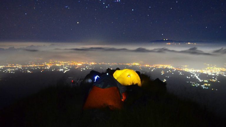 Bukit Lincing Arjuno Spot Sunrise Tercantik Di Gunung Arjuno Tanpa