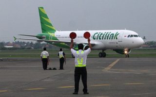 penerbangan surabaya - semarang