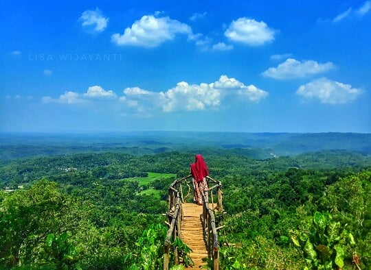 Indahnya Wisata Seribu Batu Songgo Langit, Negeri Dongeng 